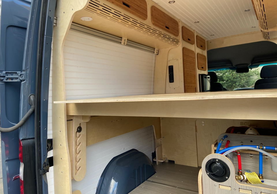 Vantopia Van